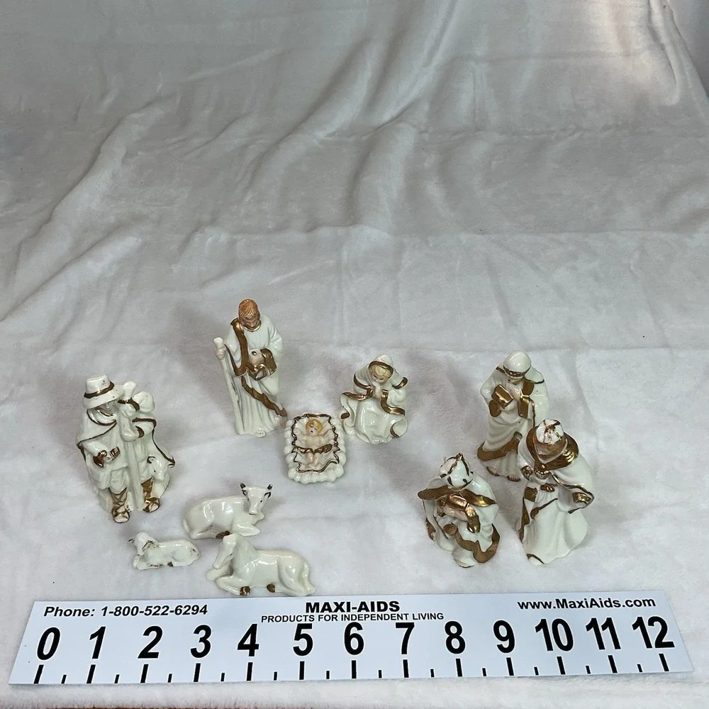 VTG White Gold Porcelain Nativity Set 10 Piece Christmas Manger Holy Family see